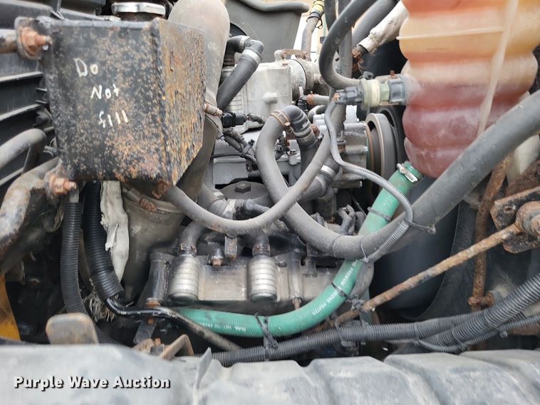 image for item LS9633 2011 International WorkStar 7600  semi truck