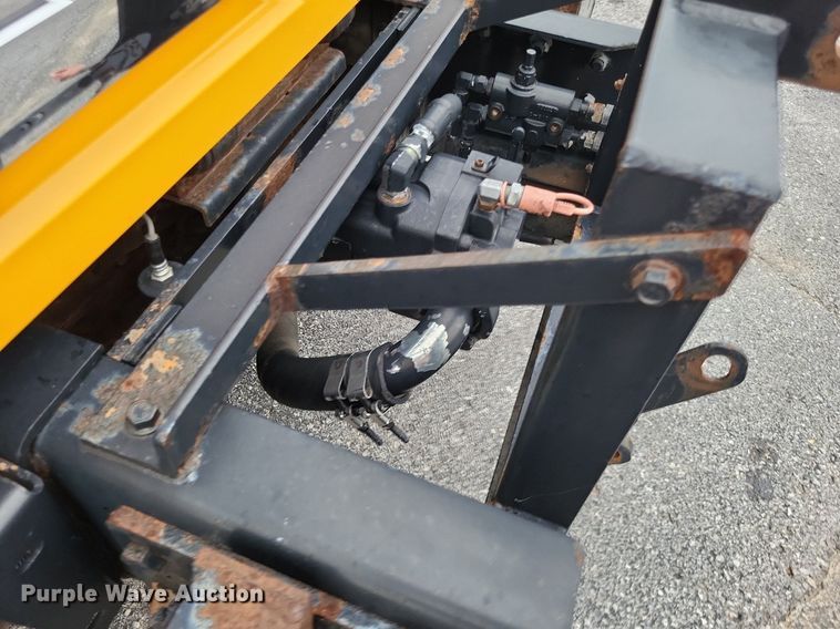 image for item LS9633 2011 International WorkStar 7600  semi truck