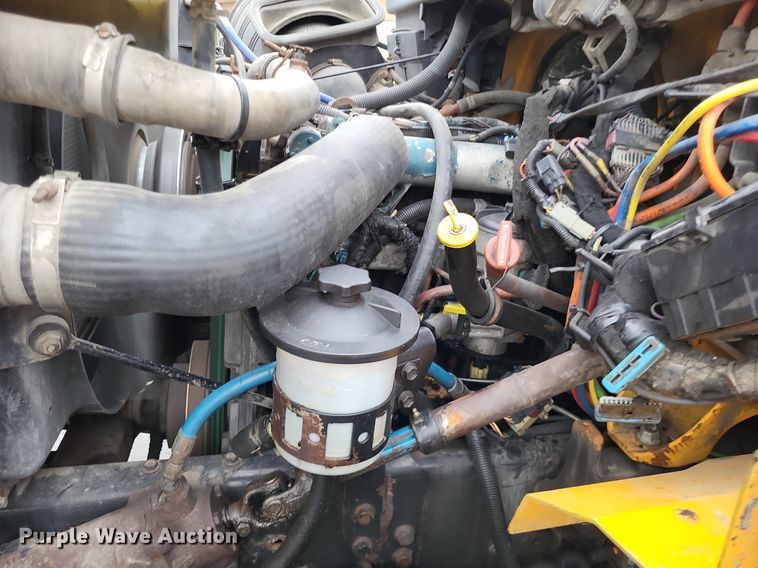 image for item LS9634 2007 International 7400  dump truck