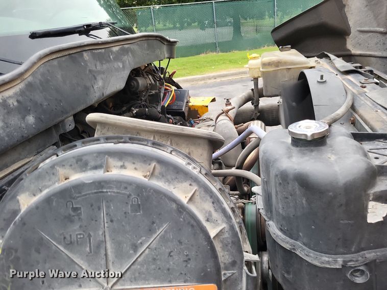 image for item LS9634 2007 International 7400  dump truck