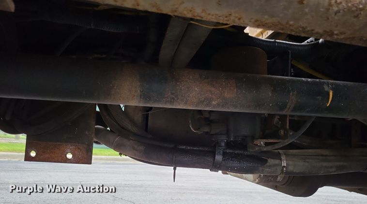 image for item LS9634 2007 International 7400  dump truck