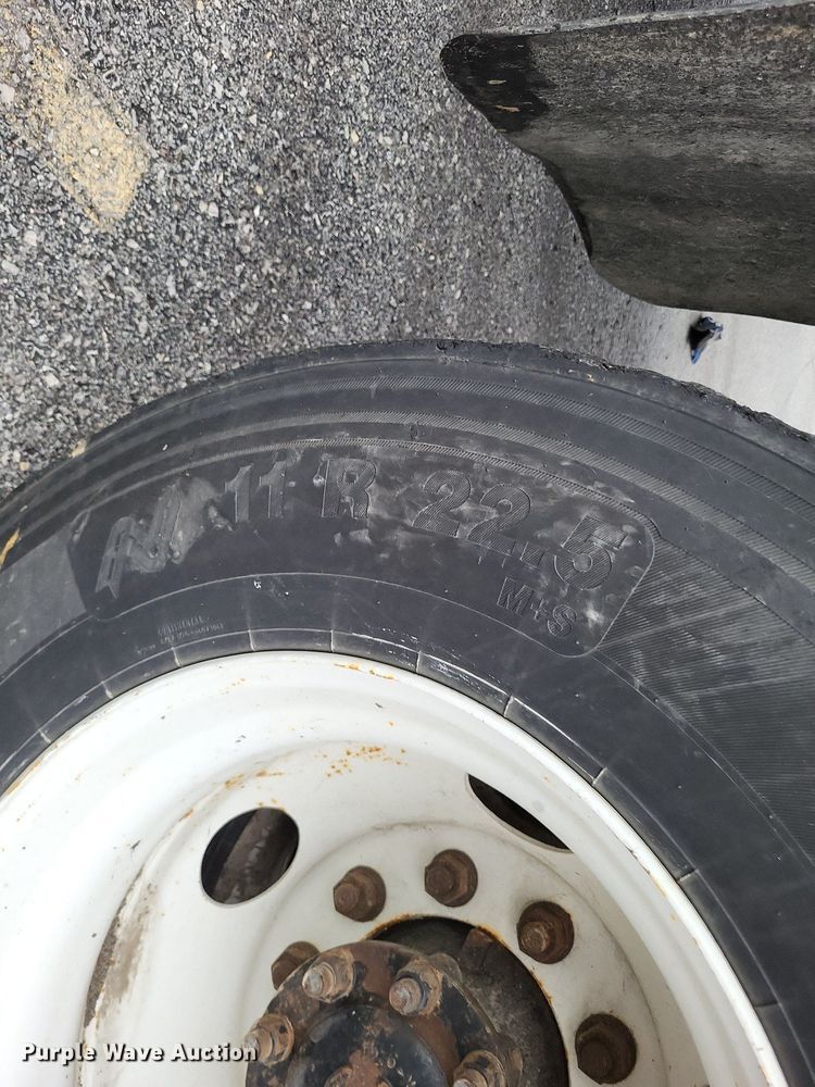 image for item LS9634 2007 International 7400  dump truck