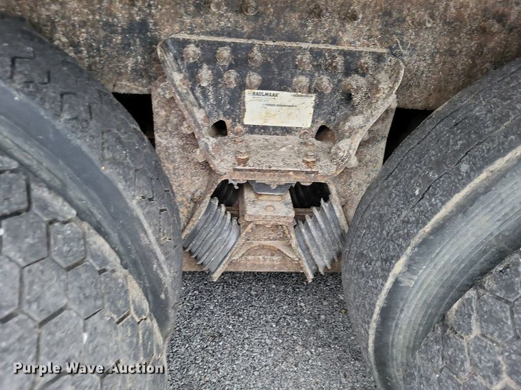 image for item LS9634 2007 International 7400  dump truck