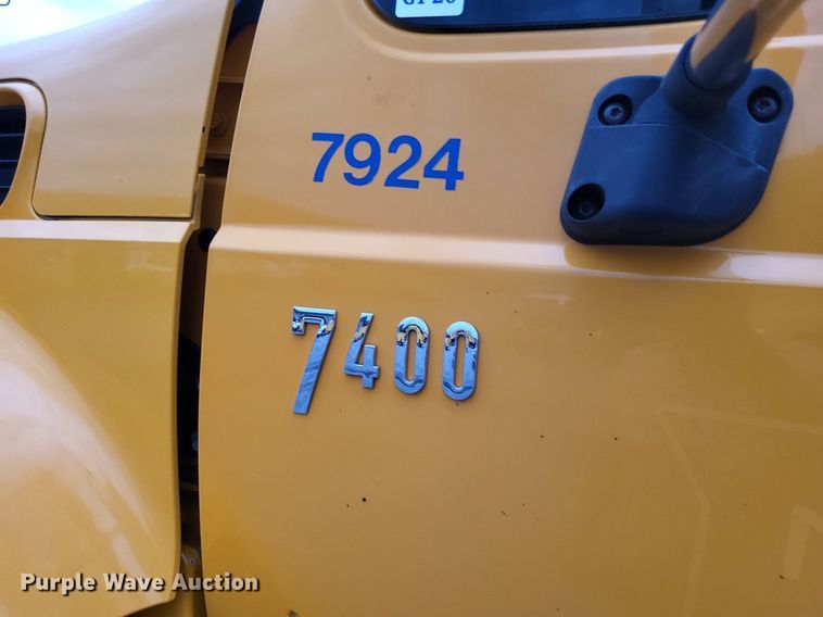 image for item LS9635 2007 International 7400  dump truck