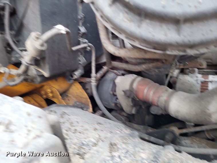 image for item LS9635 2007 International 7400  dump truck