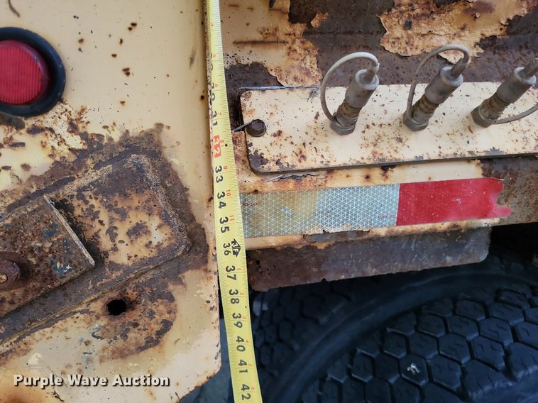 image for item LS9635 2007 International 7400  dump truck