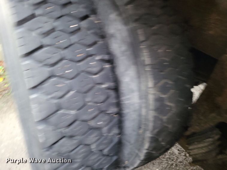 image for item LS9635 2007 International 7400  dump truck