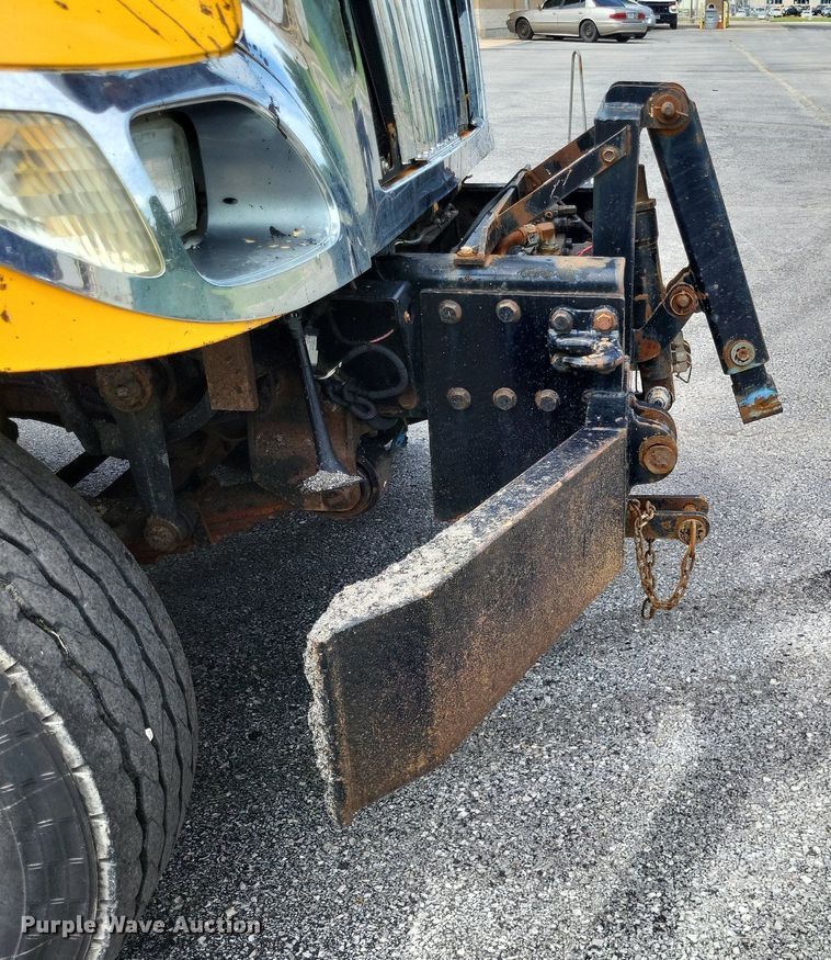 image for item LS9636 2006 International 7400  dump truck