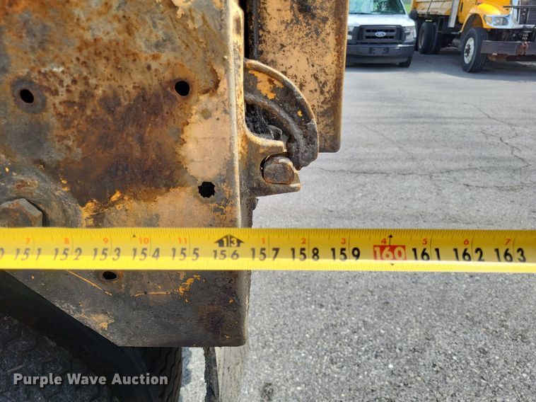 image for item LS9636 2006 International 7400  dump truck