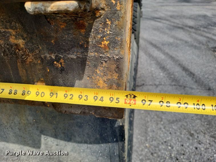 image for item LS9636 2006 International 7400  dump truck