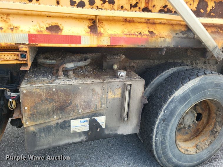 image for item LS9636 2006 International 7400  dump truck