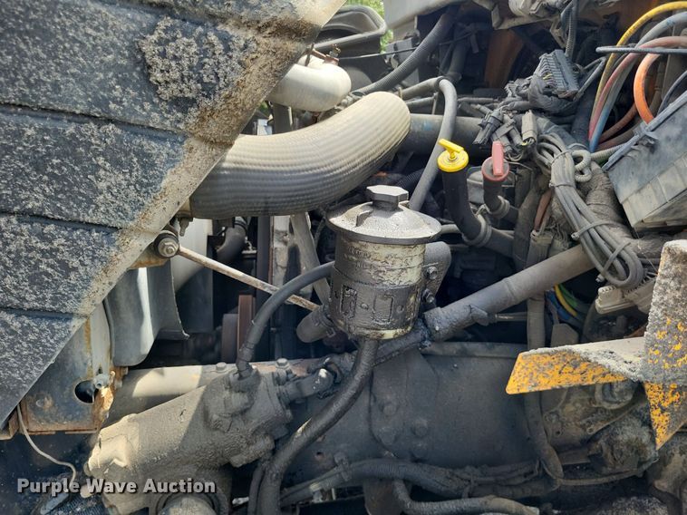 image for item LS9636 2006 International 7400  dump truck