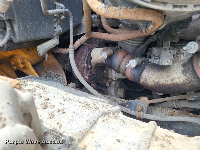 image for item LS9636 2006 International 7400  dump truck