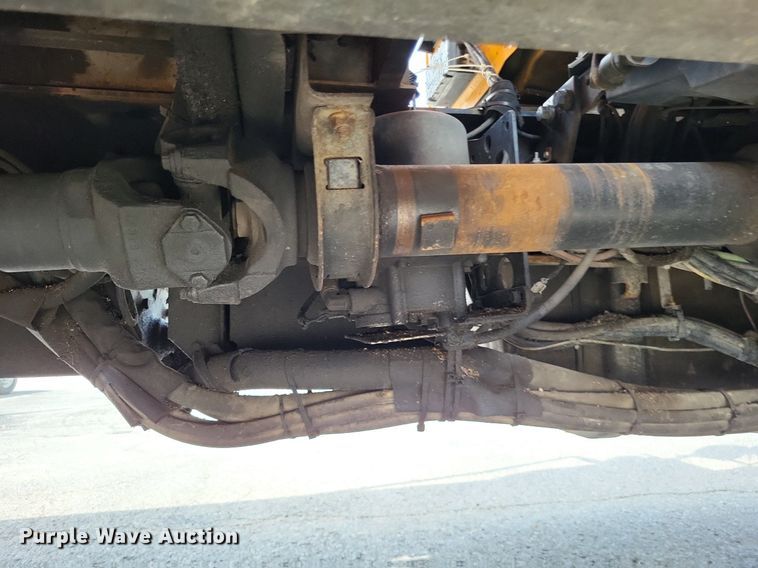 image for item LS9636 2006 International 7400  dump truck