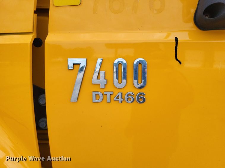 image for item LS9636 2006 International 7400  dump truck