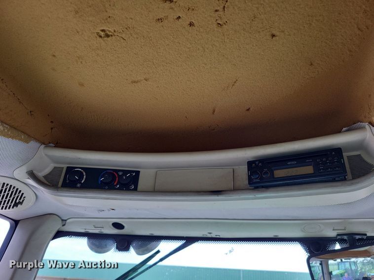 image for item LS9637 2010 John  Deere 6430 Premium  MFWD tractor