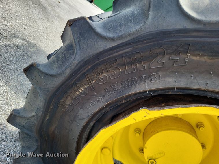 image for item LS9637 2010 John  Deere 6430 Premium  MFWD tractor