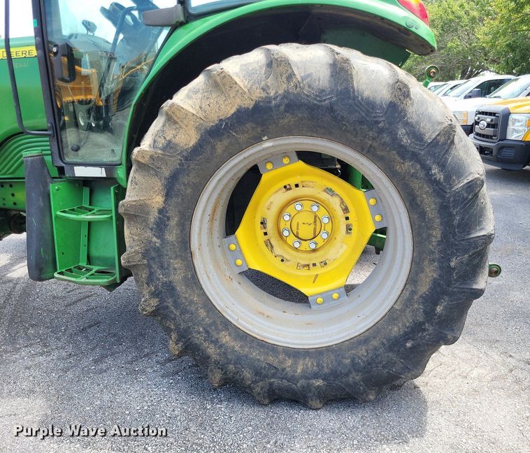 image for item LS9637 2010 John  Deere 6430 Premium  MFWD tractor