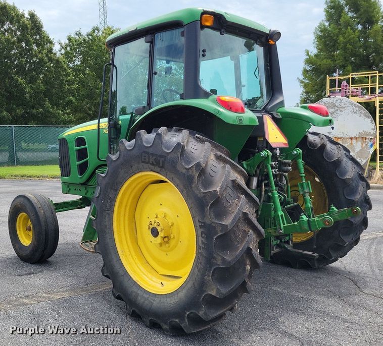 image for item LS9638 2011 John  Deere 7130  tractor