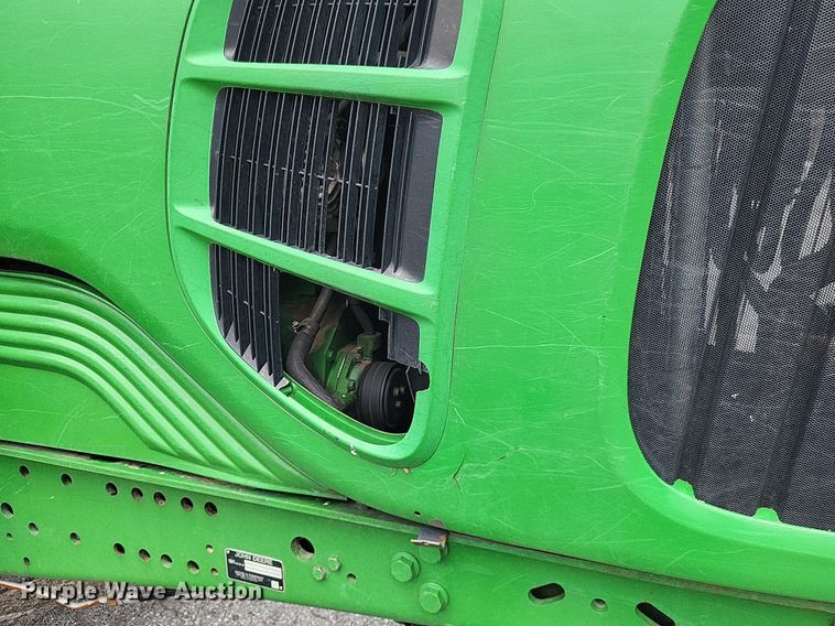 image for item LS9638 2011 John  Deere 7130  tractor