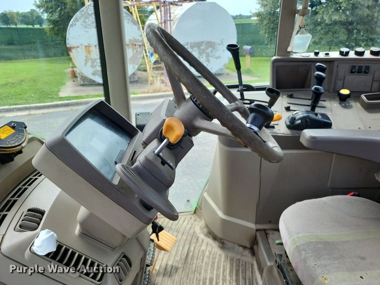 image for item LS9638 2011 John  Deere 7130  tractor