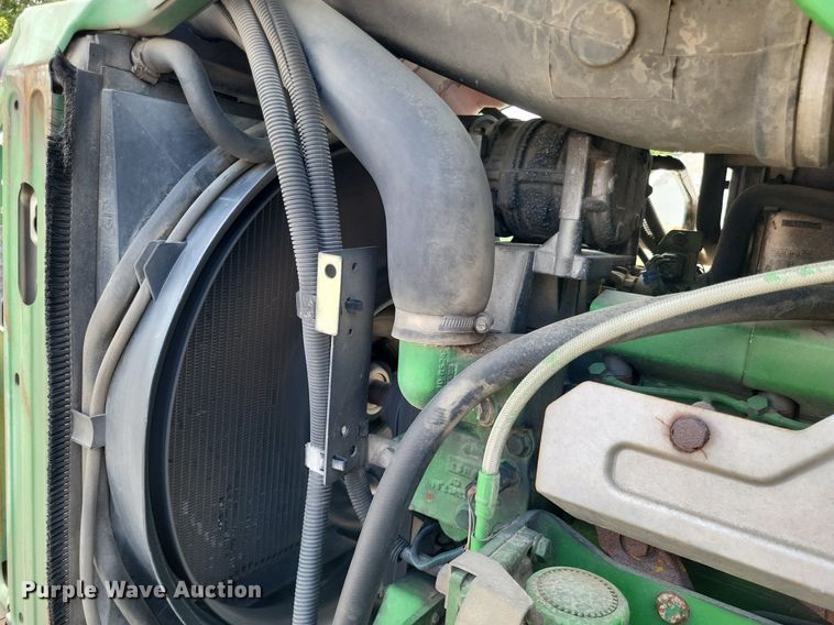 image for item LS9638 2011 John  Deere 7130  tractor