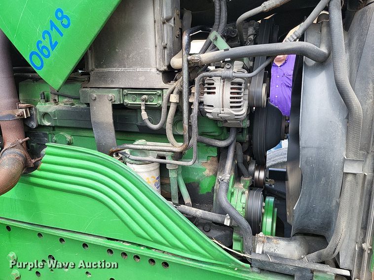 image for item LS9638 2011 John  Deere 7130  tractor