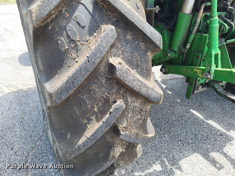 image for item LS9638 2011 John  Deere 7130  tractor