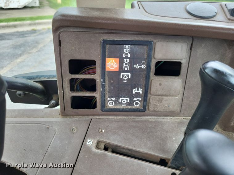 image for item LS9639 2001 John Deere 6410  tractor