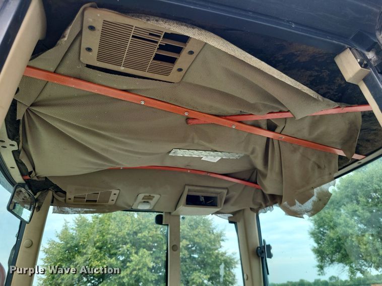 image for item LS9639 2001 John Deere 6410  tractor