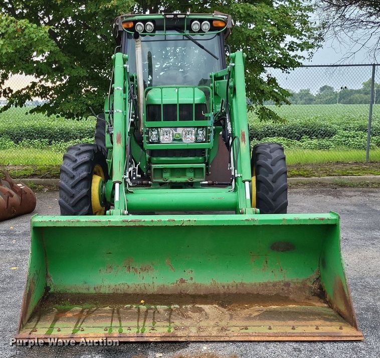 image for item LS9641 2010 John Deere 6430  MFWD tractor