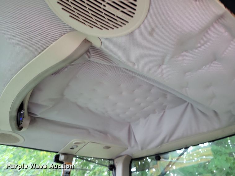 image for item LS9641 2010 John Deere 6430  MFWD tractor