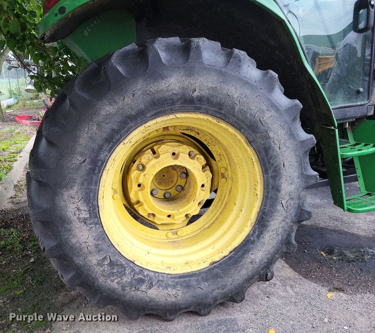 image for item LS9641 2010 John Deere 6430  MFWD tractor