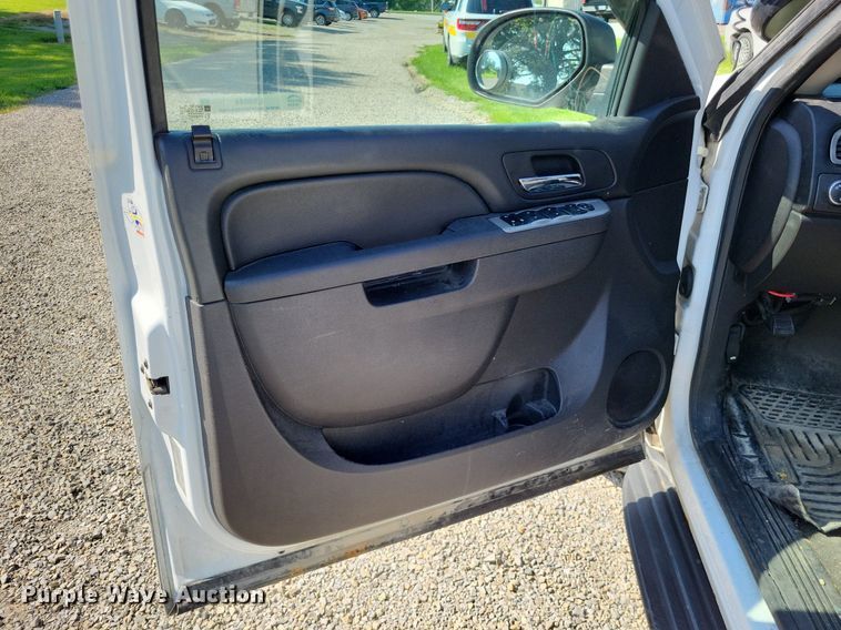 image for item LS9644 2013 Chevrolet Tahoe Police  SUV