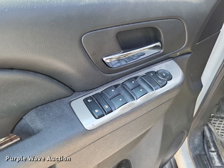 image for item LS9644 2013 Chevrolet Tahoe Police  SUV