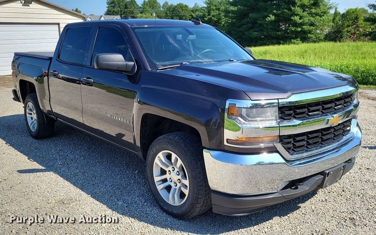 image for item LS9645 2016 Chevrolet Silverado 1500  Crew Cab pickup truck