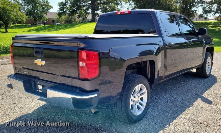 image for item LS9645 2016 Chevrolet Silverado 1500  Crew Cab pickup truck
