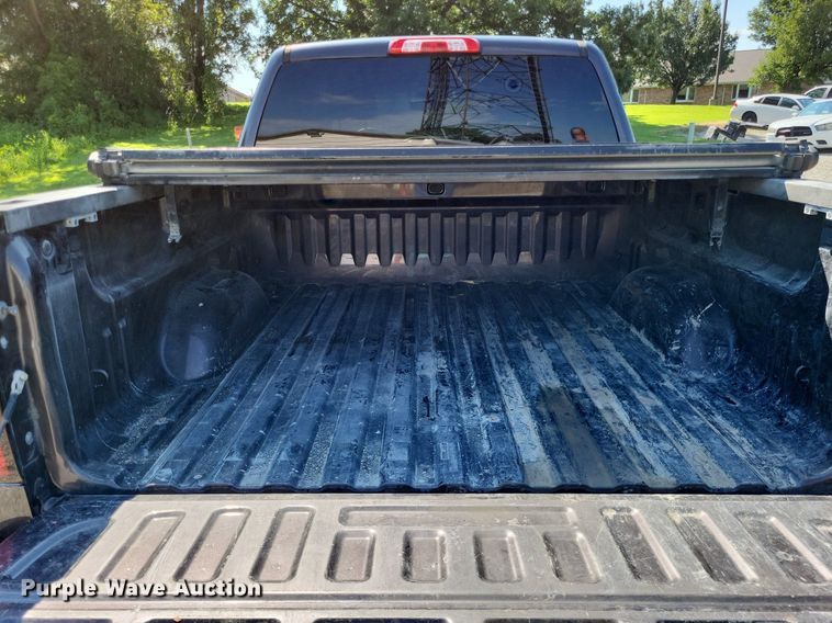 image for item LS9645 2016 Chevrolet Silverado 1500  Crew Cab pickup truck