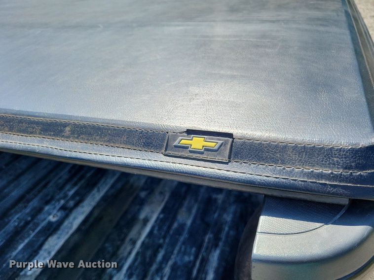 image for item LS9645 2016 Chevrolet Silverado 1500  Crew Cab pickup truck