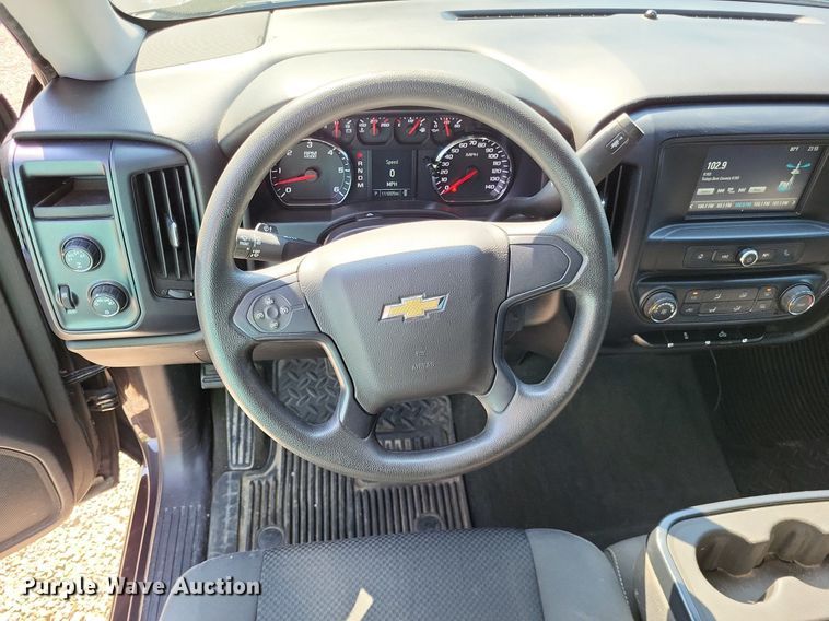 image for item LS9645 2016 Chevrolet Silverado 1500  Crew Cab pickup truck