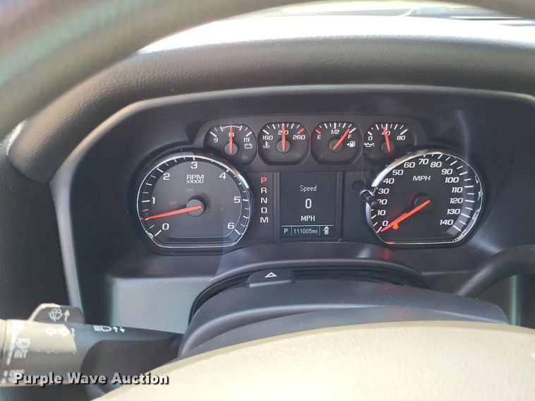 image for item LS9645 2016 Chevrolet Silverado 1500  Crew Cab pickup truck