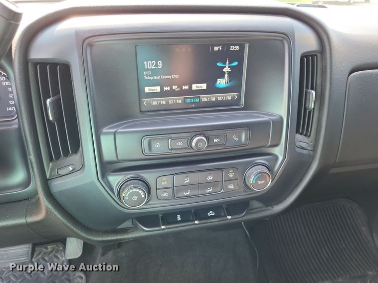 image for item LS9645 2016 Chevrolet Silverado 1500  Crew Cab pickup truck