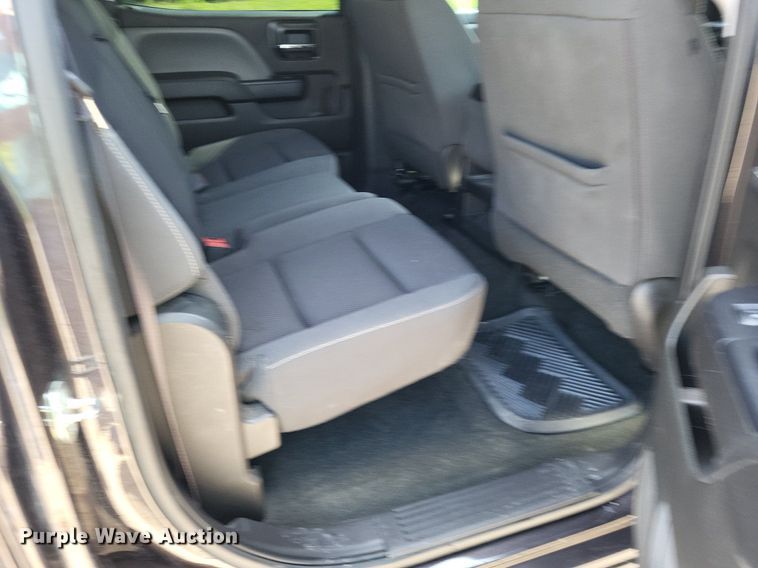 image for item LS9645 2016 Chevrolet Silverado 1500  Crew Cab pickup truck