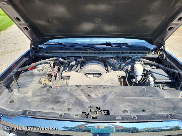 image for item LS9645 2016 Chevrolet Silverado 1500  Crew Cab pickup truck