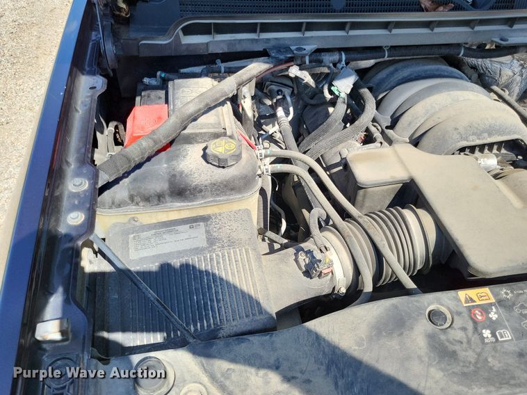 image for item LS9645 2016 Chevrolet Silverado 1500  Crew Cab pickup truck