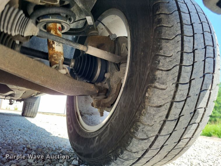 image for item LS9645 2016 Chevrolet Silverado 1500  Crew Cab pickup truck