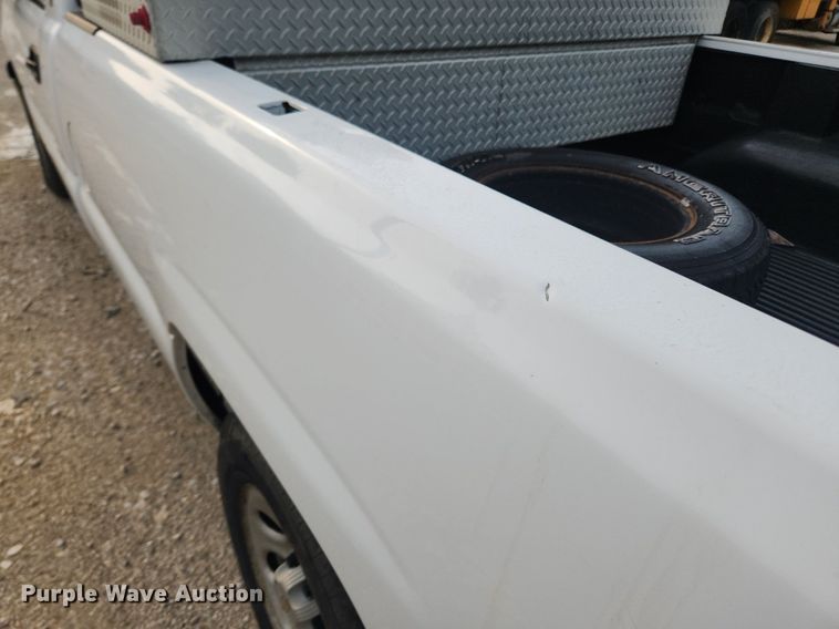 image for item LX9746 2005 Chevrolet Silverado 1500  pickup truck