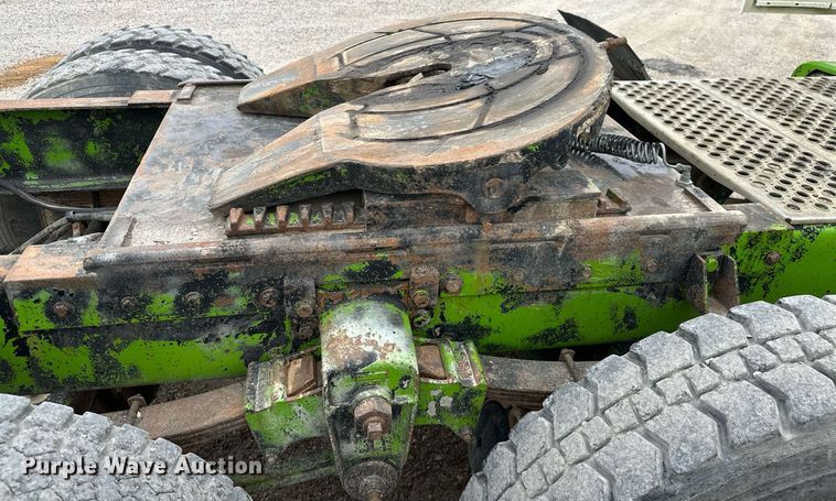 image for item MB9633 1988 Kenworth T600  semi truck