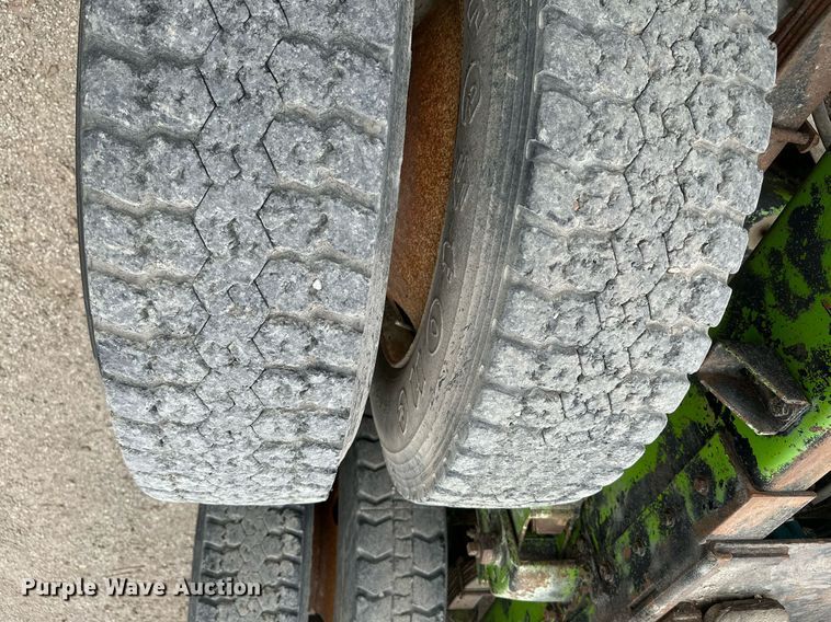 image for item MB9633 1988 Kenworth T600  semi truck