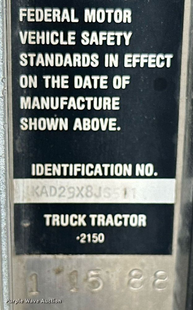 image for item MB9633 1988 Kenworth T600  semi truck